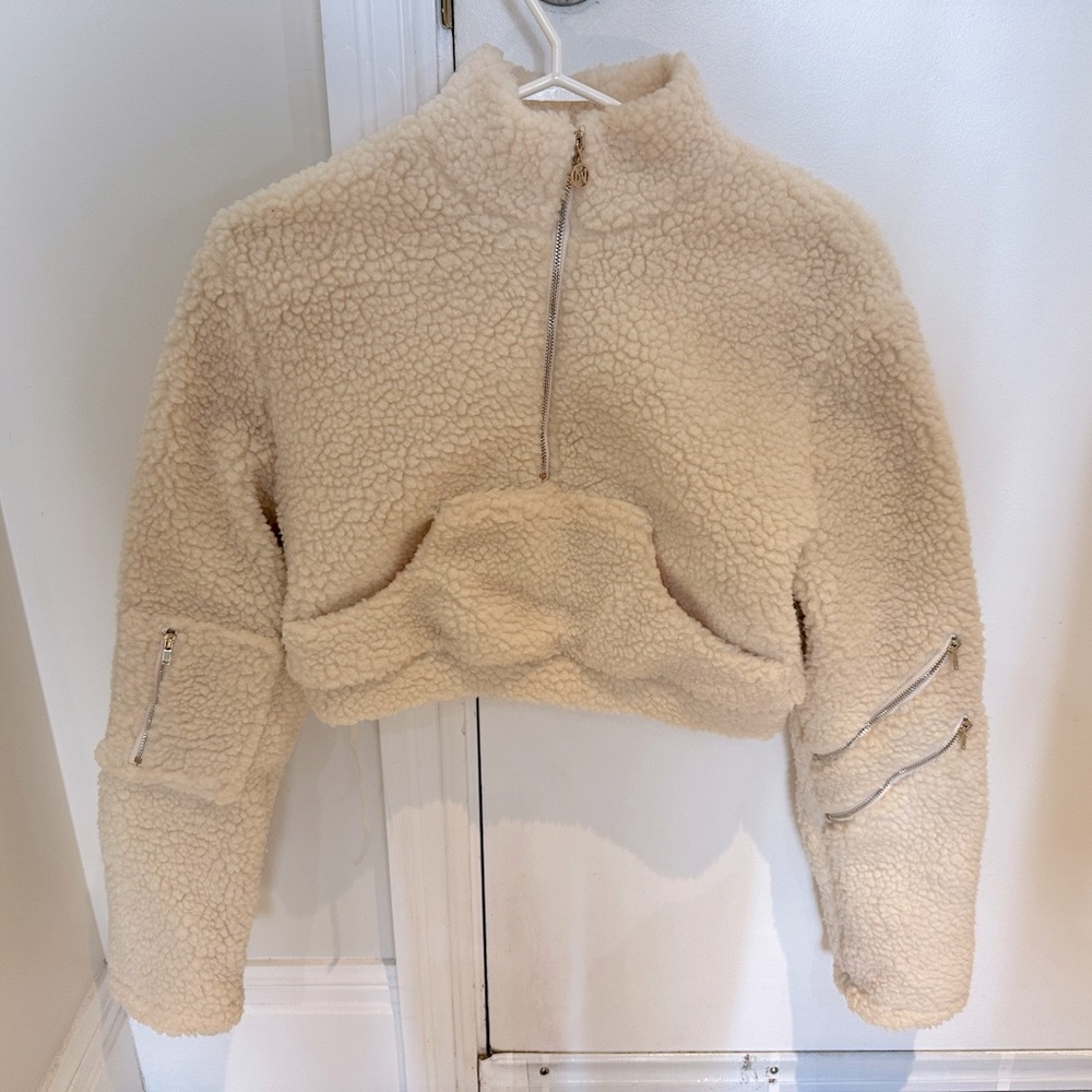 Meshki cropped Sherpa pullover